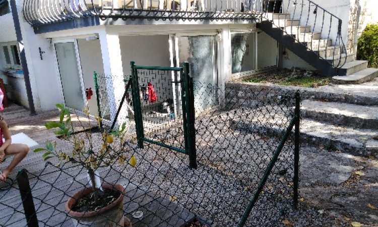 petit portillon a fermeture serrure